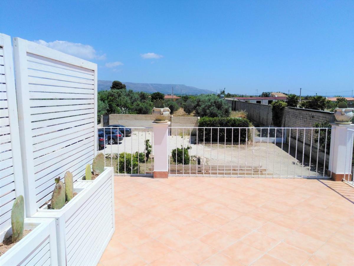Hotel Residence Noto Marina Экстерьер фото